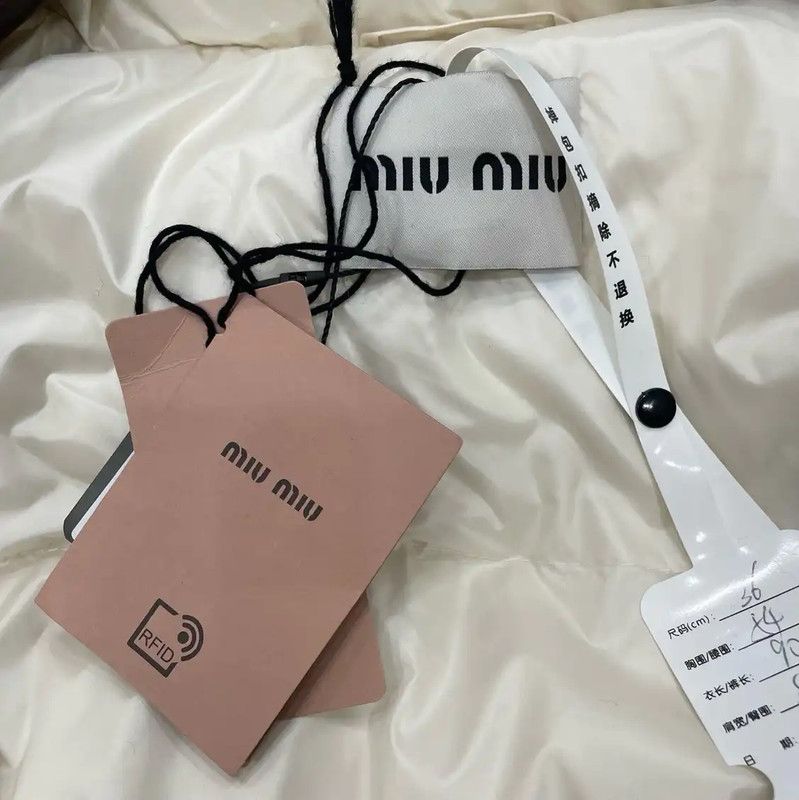 Miu Miu Miu Miu Women's White Down Jacket 0089 Size XS / US 0-2 / IT 36-38 - 3 Thumbnail