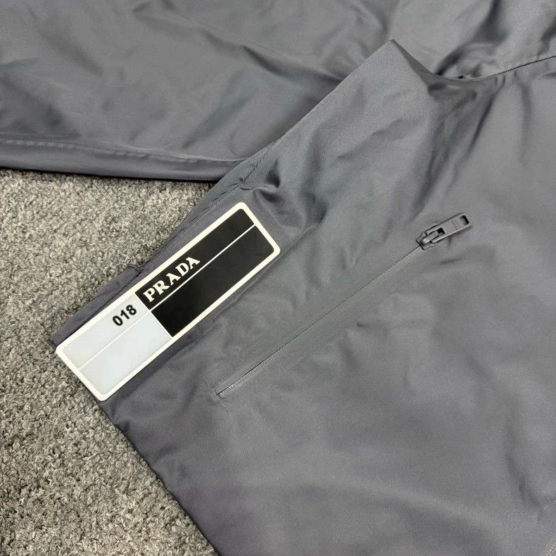 Prada Prada Gray Nylon Velcro Jacket S - dmc Size US S / EU 44-46 / 1 - 3 Thumbnail