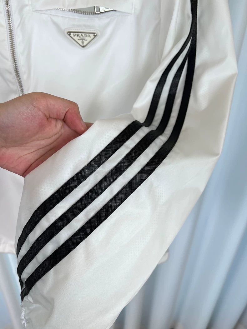 Prada PRADA x Adidas collaboration triangle logo white zip-up jacket - dmc Size US M / EU 48-50 / 2 - 4 Thumbnail