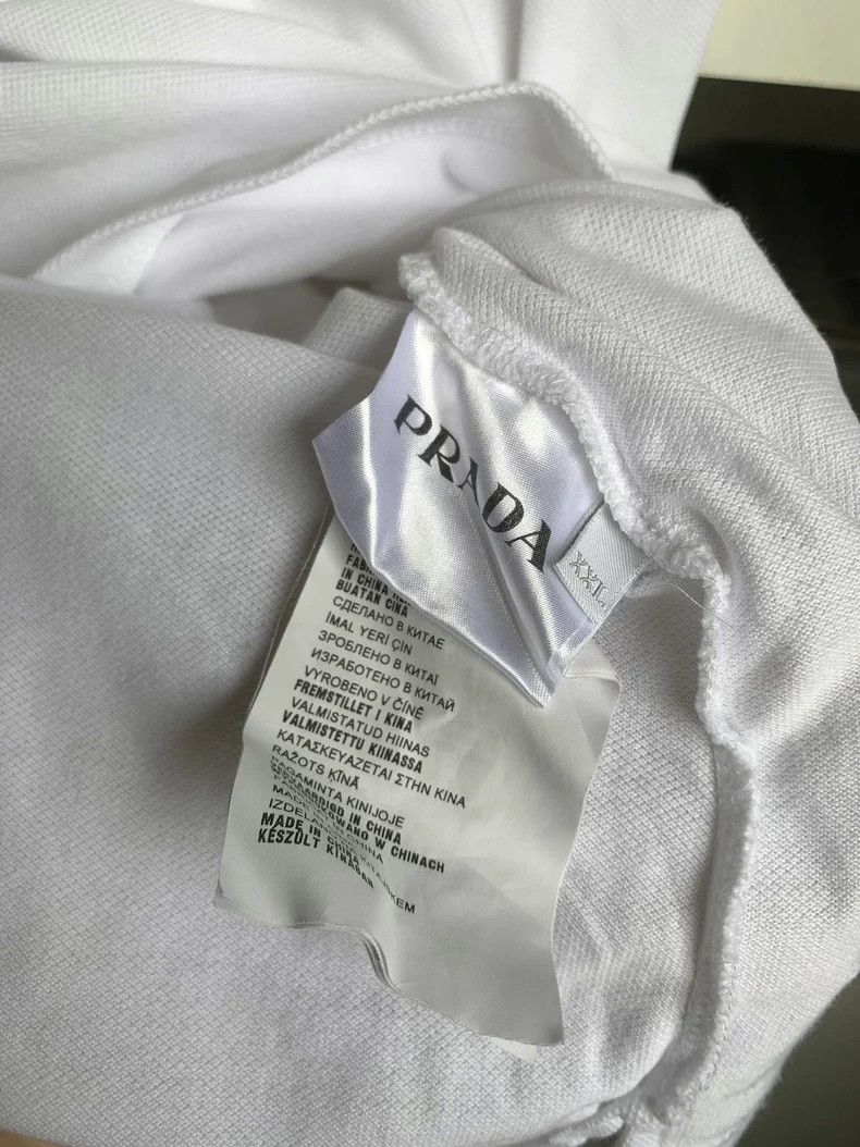 Prada Prada White Red Stripe Men's T-Shirt - dmc Size US XXL / EU 58 / 5 - 6 Thumbnail