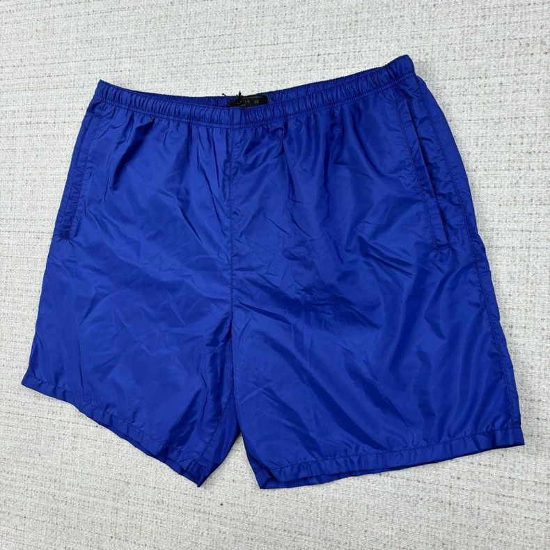 Prada PRADA Solid Logo Pleated Shorts - dmc Size US 31 - 2 Thumbnail