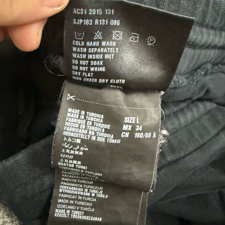 Prada Prada Back Logo Shorts L - dmc Size US 36 / EU 52 - 5 Thumbnail