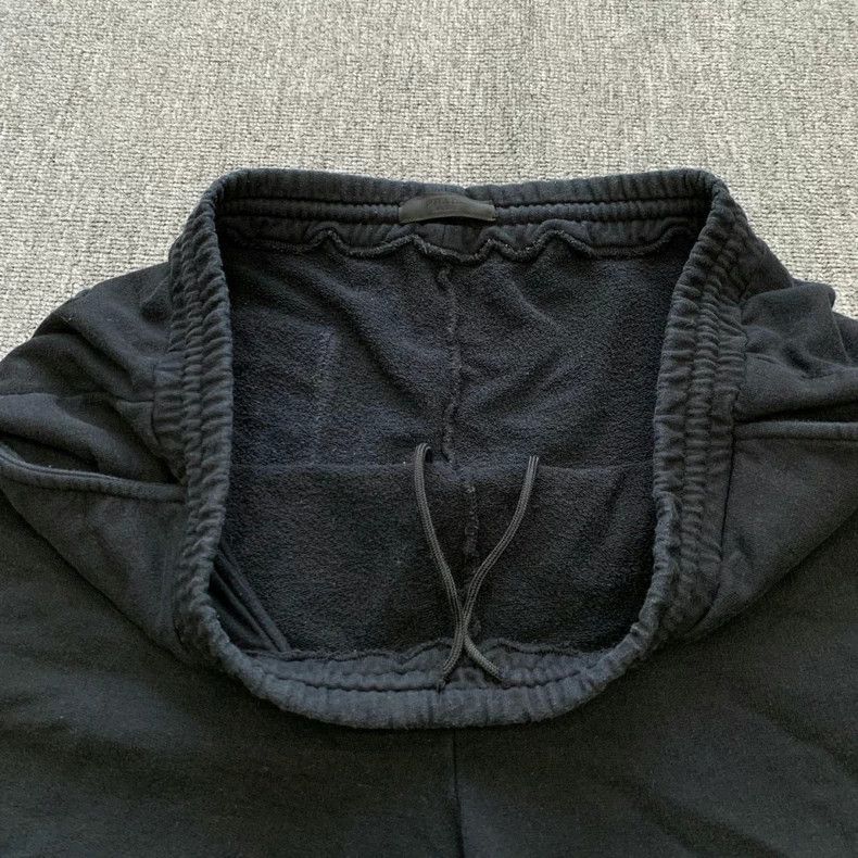 Prada Prada Back Logo Shorts XXL - dmc Size US 31 - 4 Thumbnail