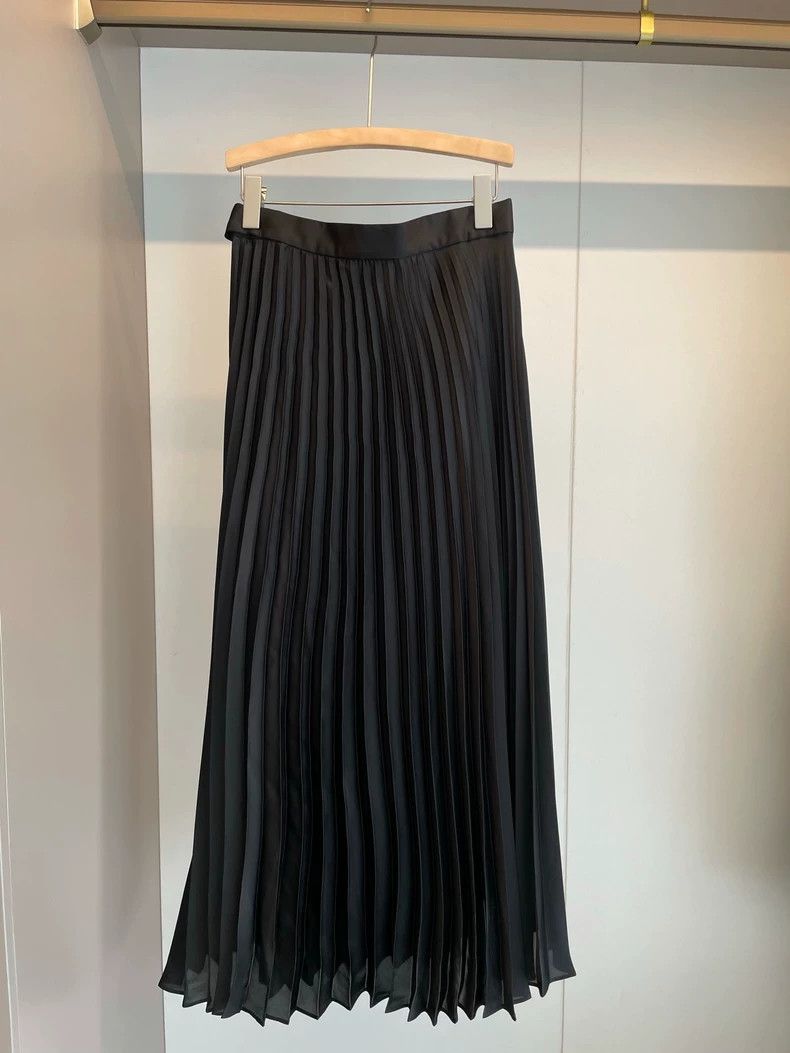 Brunello Cucinelli Brunello Cucinelli Black Pleated Skirt - dmc Size US 36 / EU 52 - 2 Thumbnail