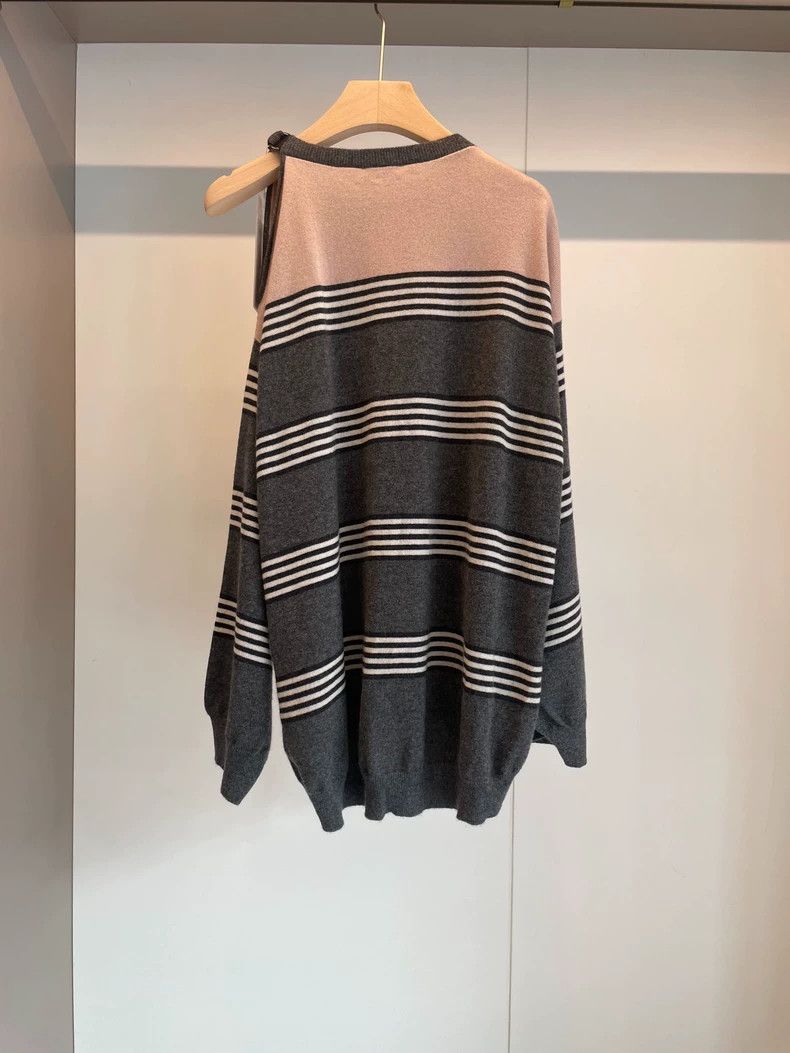 Brunello Cucinelli Pink Gray Cashmere Beaded Off-Shoulder Sweater - dmc Size US L / EU 52-54 / 3 - 2 Thumbnail