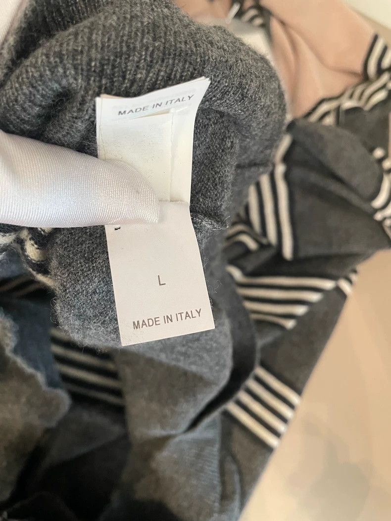 Brunello Cucinelli Pink Gray Cashmere Beaded Off-Shoulder Sweater - dmc Size US L / EU 52-54 / 3 - 8 Thumbnail