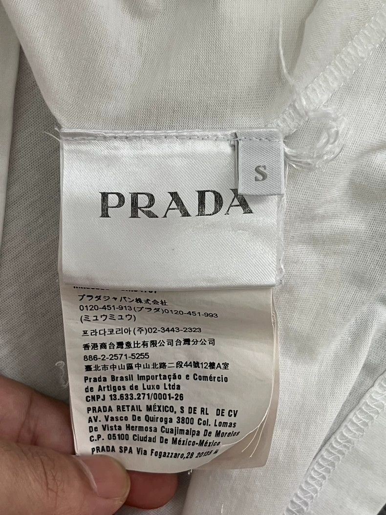 Prada Prada Banana Logo Short Sleeve T-shirt - dmc Size US S / EU 44-46 / 1 - 7 Thumbnail