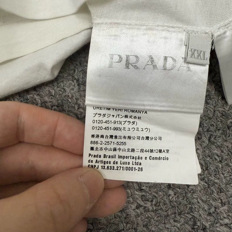 Prada Prada White Triangle Logo Short Sleeve - dmc Size US XXL / EU 58 / 5 - 5 Thumbnail