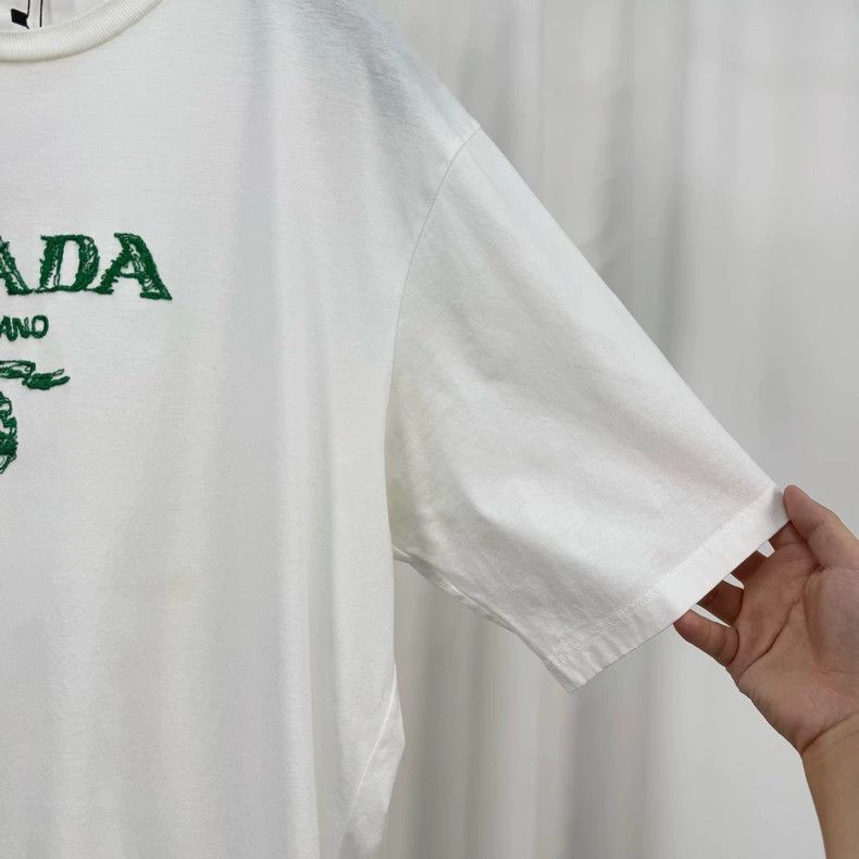 Prada Prada Embroidered Letter Short Sleeve - dmc Size US XL / EU 56 / 4 - 4 Thumbnail
