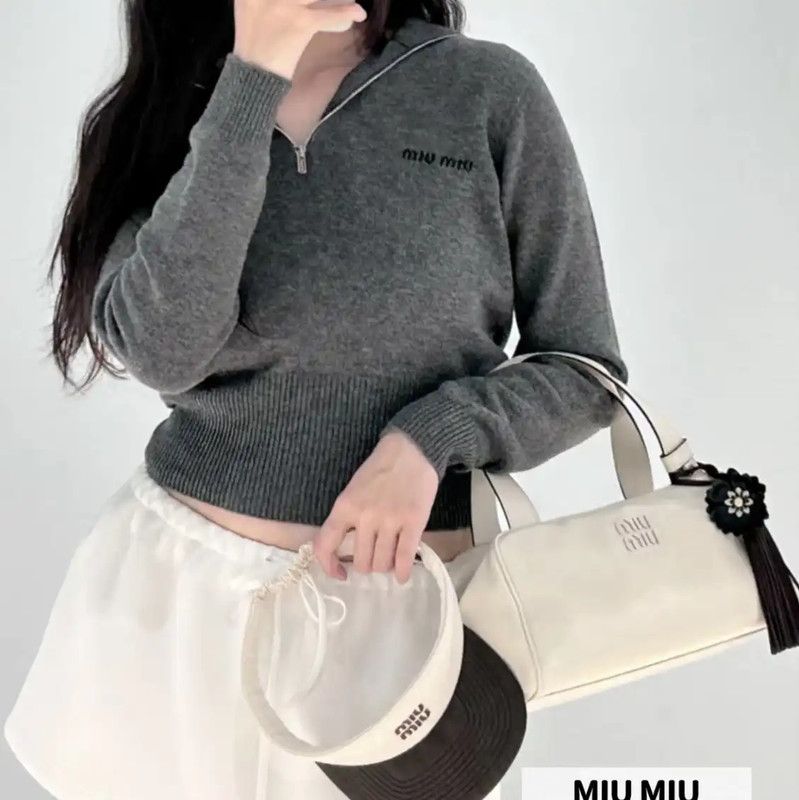 Miu Miu Miu Miu Gray Wool Pullover Sweater 0089 Size L / US 10 / IT 46 - 2 Thumbnail