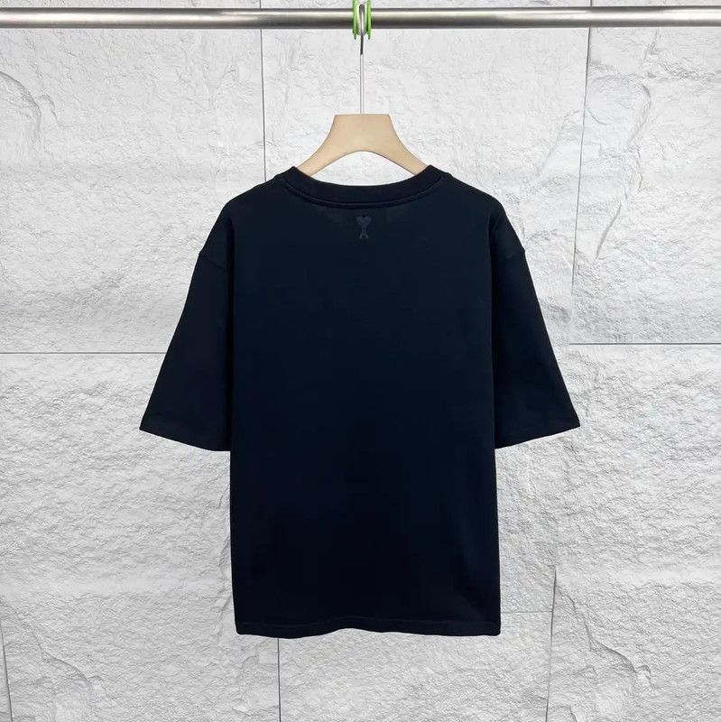 AMI AMI Cotton Women's Black T-Shirt 0089 Size M / US 6-8 / IT 42-44 - 2 Thumbnail
