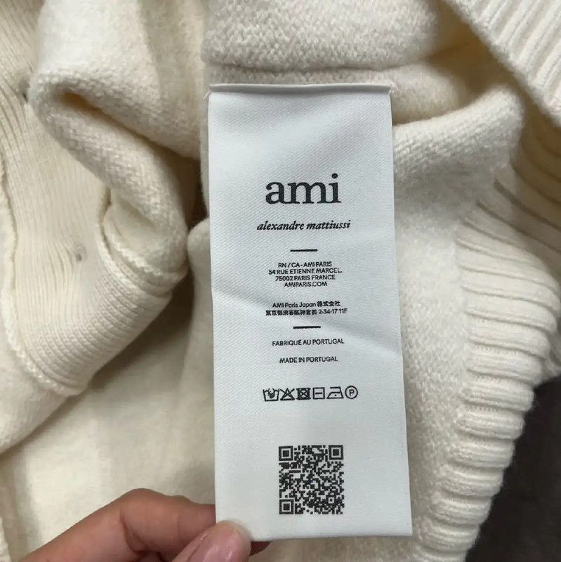 AMI AMI White Cardigan with Heart Detail 0089 Size S / US 4 / IT 40 - 7 Thumbnail