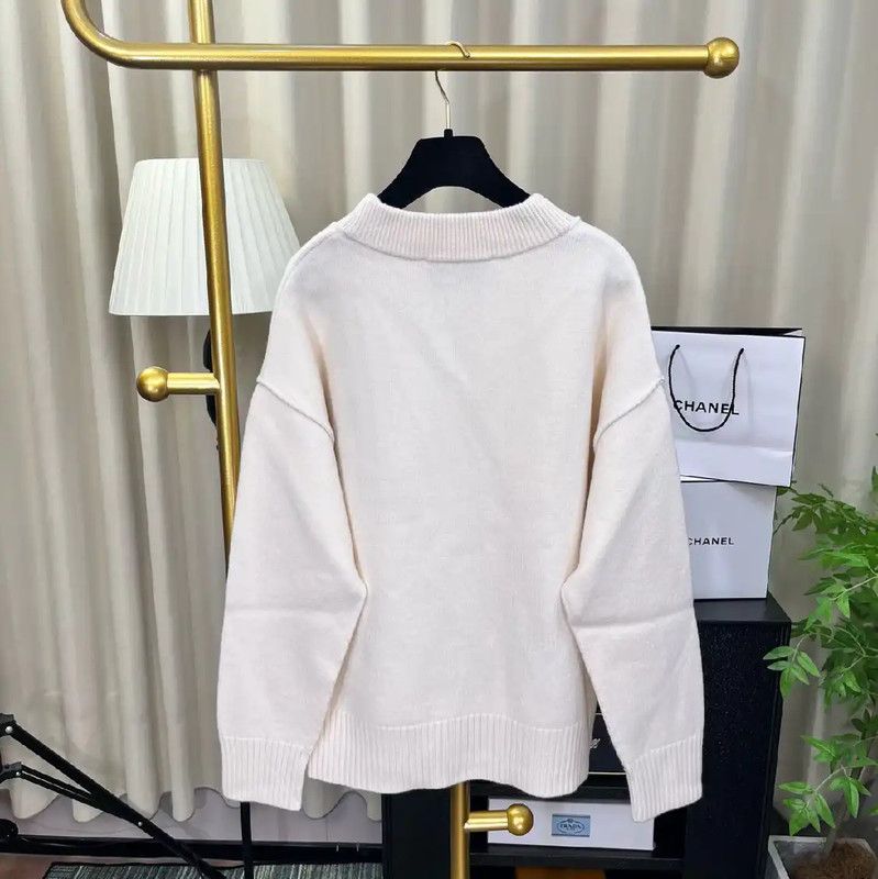 AMI AMI White Women's Cardigan with Heart Detail 0089 Size XS / US 0-2 / IT 36-38 - 3 Thumbnail