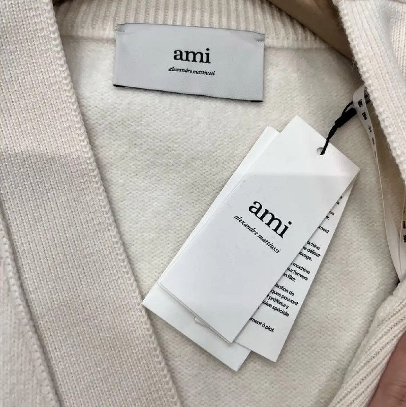AMI AMI White Women's Cardigan with Heart Detail 0089 Size XS / US 0-2 / IT 36-38 - 4 Thumbnail