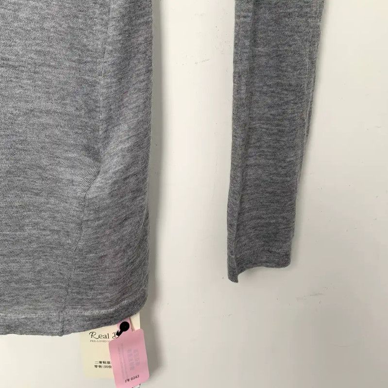 Balmain Balmain Grey Wool T-Shirt for Women 0089 Size XS / US 0-2 / IT 36-38 - 4 Thumbnail