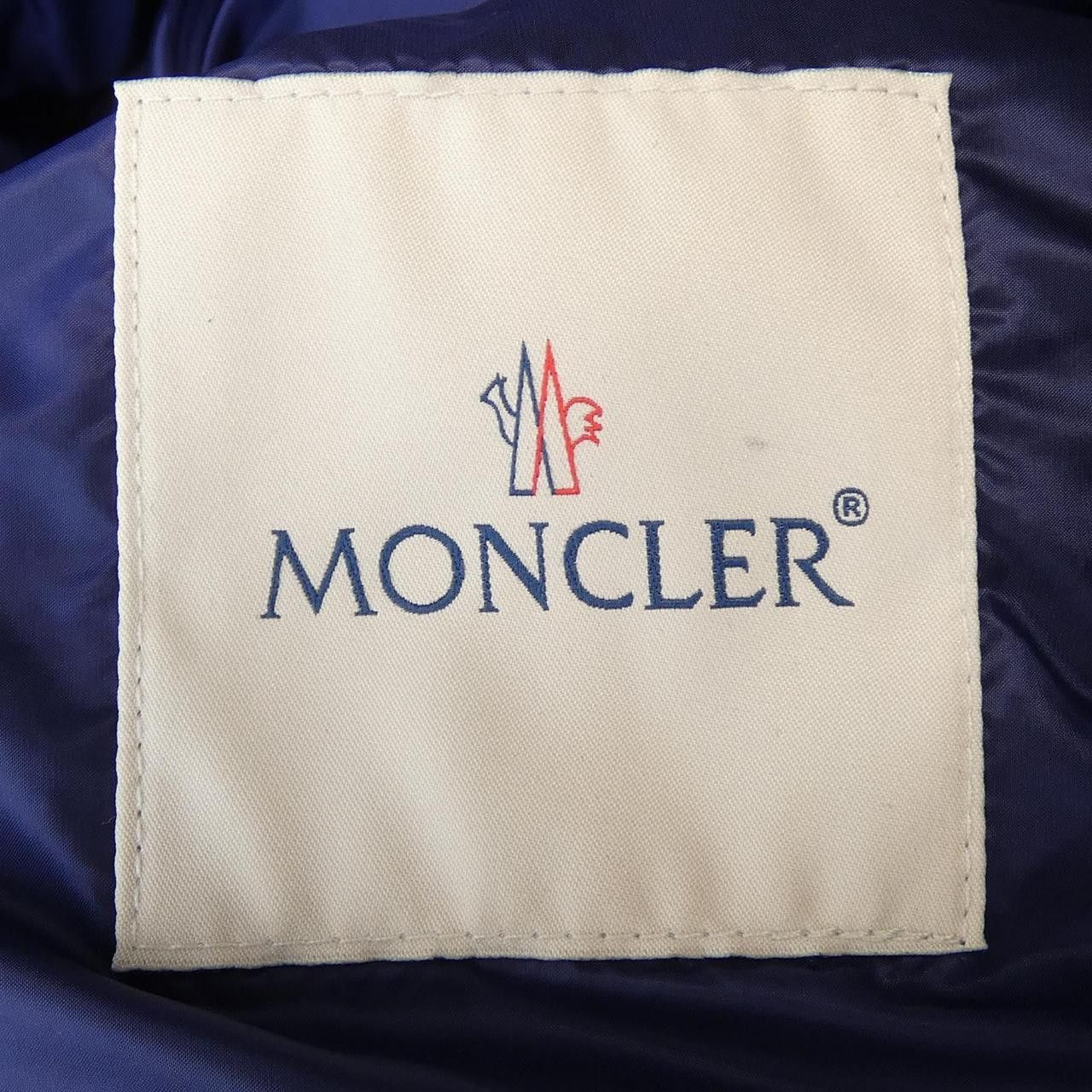 Moncler Moncler Moncler BILLECART Down Vest Others Outerwear BILLECART DUTY FREE for USA Size ONE SIZE - 5 Thumbnail