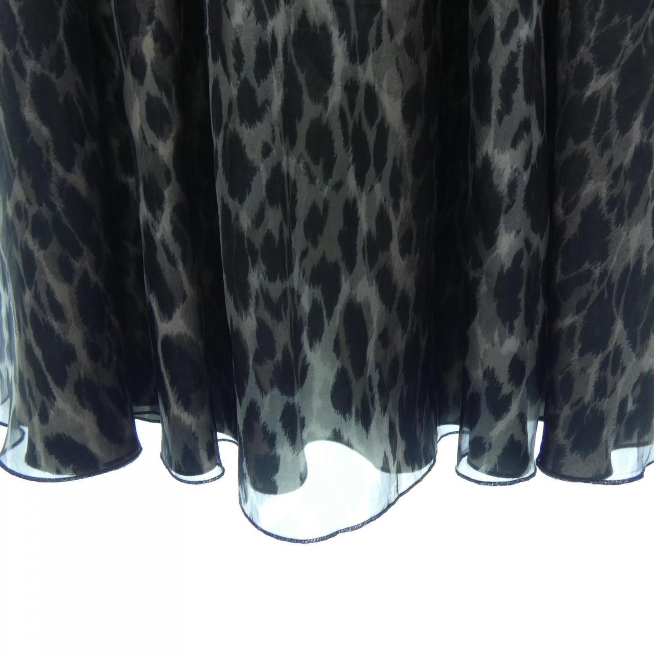 Other Other Sov. Skirt Others Skirts DUTY FREE for USA Size ONE SIZE - 6 Thumbnail
