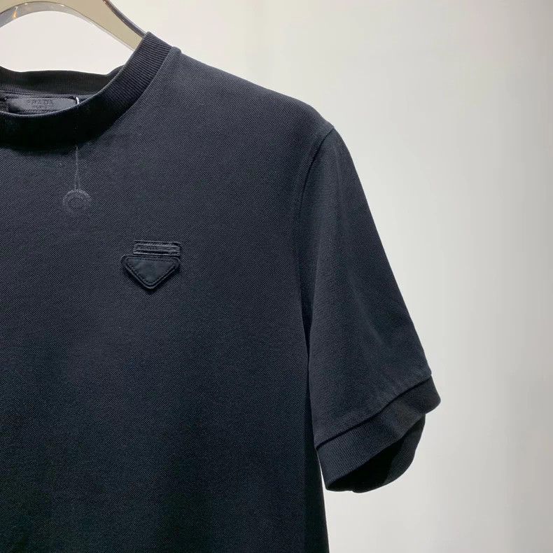Prada Prada Triangle Logo Short Sleeve T-shirt - dmc Size US M / EU 48-50 / 2 - 6 Thumbnail