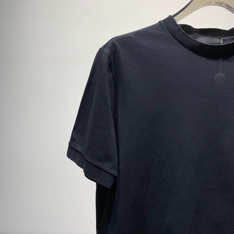Prada Prada Triangle Logo Short Sleeve T-shirt - dmc Size US M / EU 48-50 / 2 - 2 Thumbnail