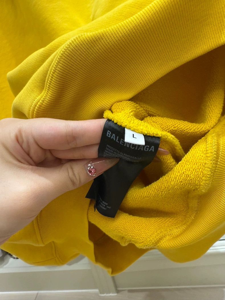 Balenciaga Balenciaga Yellow Hoodie Sweatshirt - dmc Size US L / EU 52-54 / 3 - 4 Thumbnail