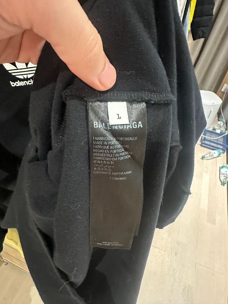 Balenciaga Balenciaga x adidas Oversize Sweatshirt - dmc Size US L / EU 52-54 / 3 - 6 Thumbnail