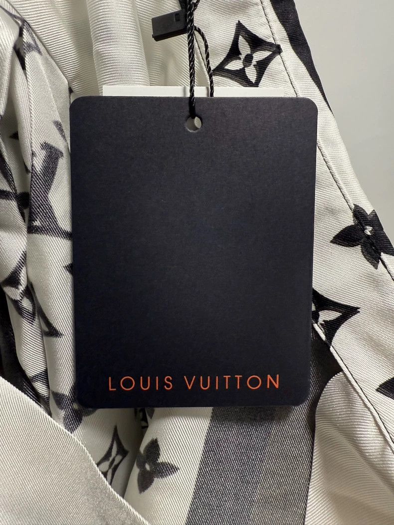 Louis Vuitton Louis Vuitton Monogram Silk Shirt - dmc Size US S / EU 44-46 / 1 - 4 Thumbnail