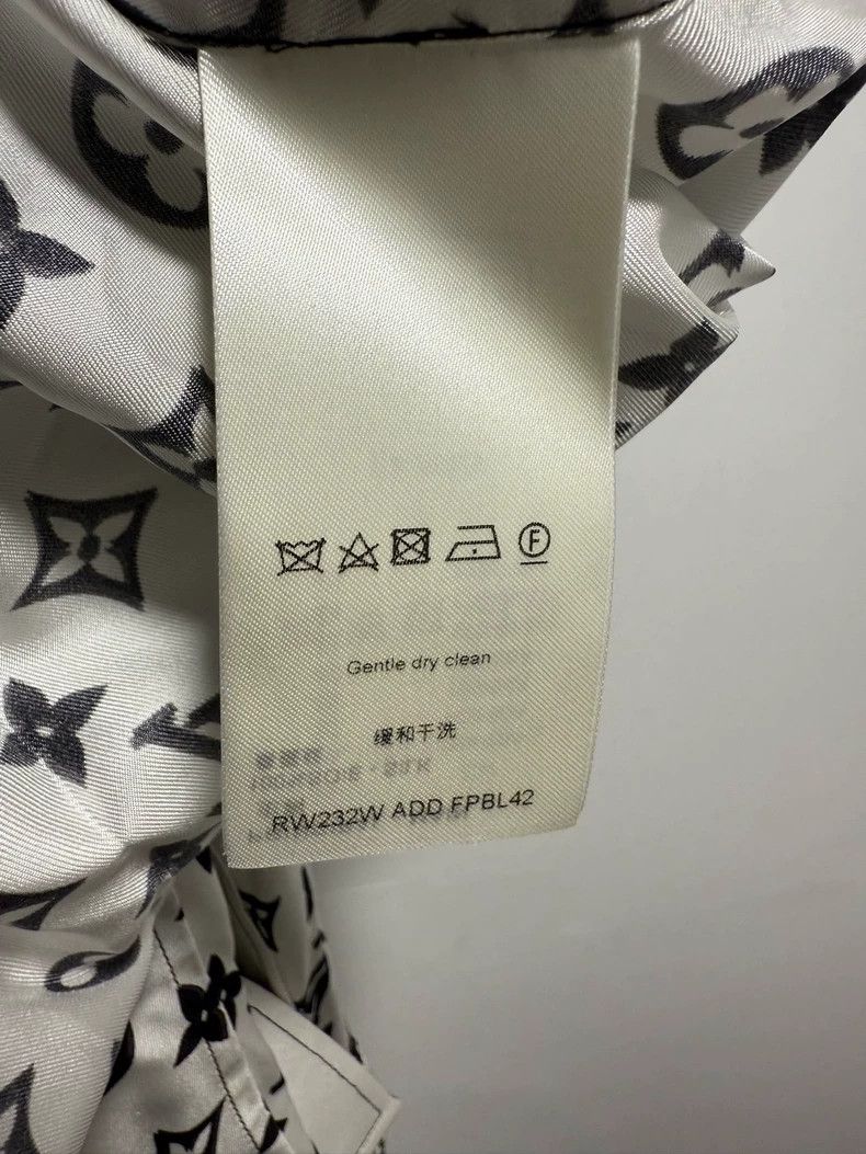 Louis Vuitton Louis Vuitton Monogram Silk Shirt - dmc Size US S / EU 44-46 / 1 - 6 Thumbnail