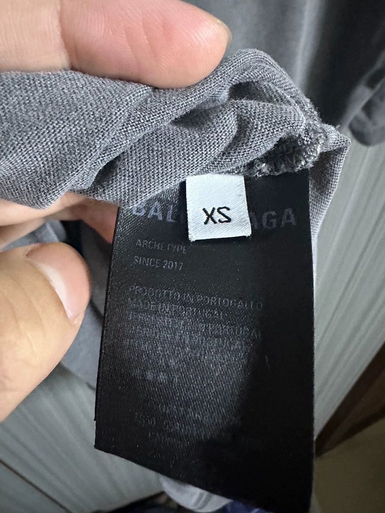 Balenciaga Balenciaga Washed Gray Short Sleeve XS - dmc Size US XS / EU 42 / 0 - 4 Thumbnail