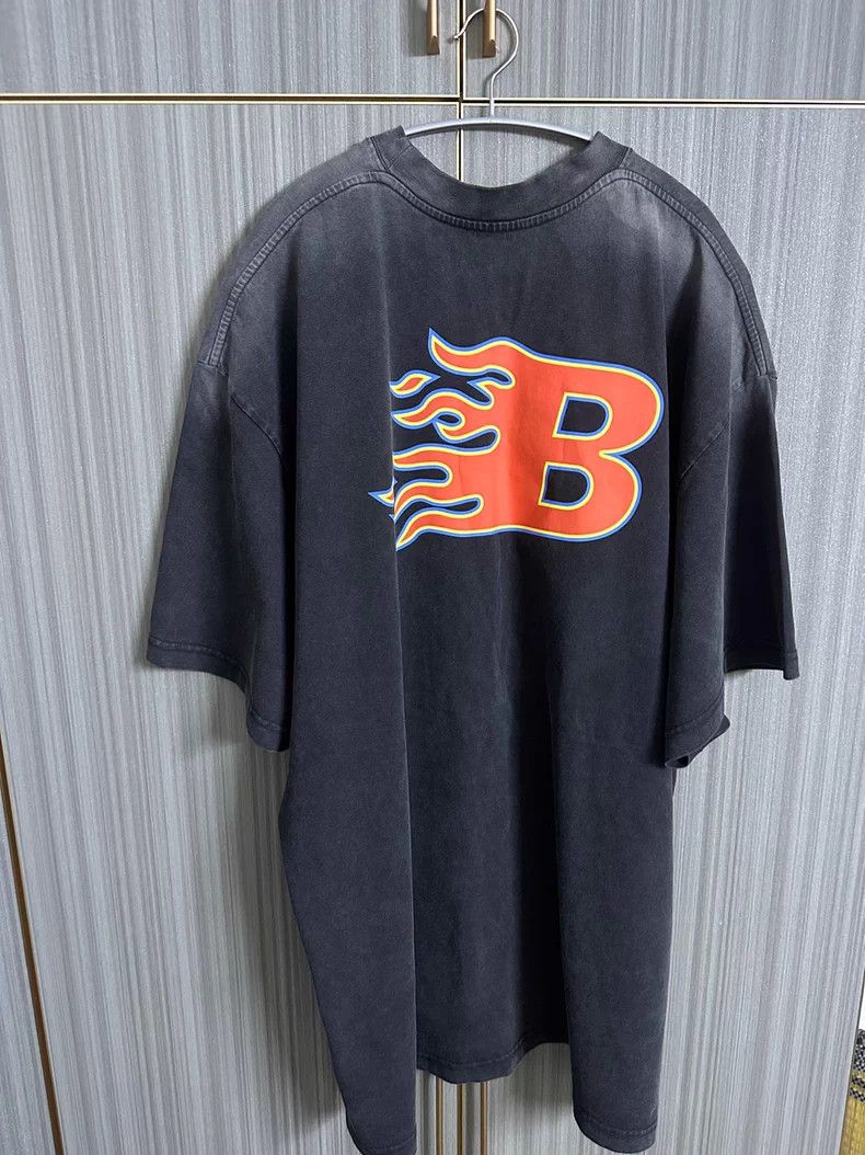 Balenciaga Balenciaga Double B Flame Short Sleeve - dmc Size US XS / EU 42 / 0 - 2 Thumbnail