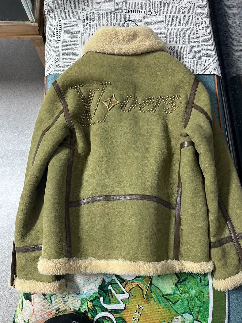 Louis Vuitton LV Green Shearling Jacket with V Embroidery - dmc Size US S / EU 44-46 / 1 - 2 Thumbnail