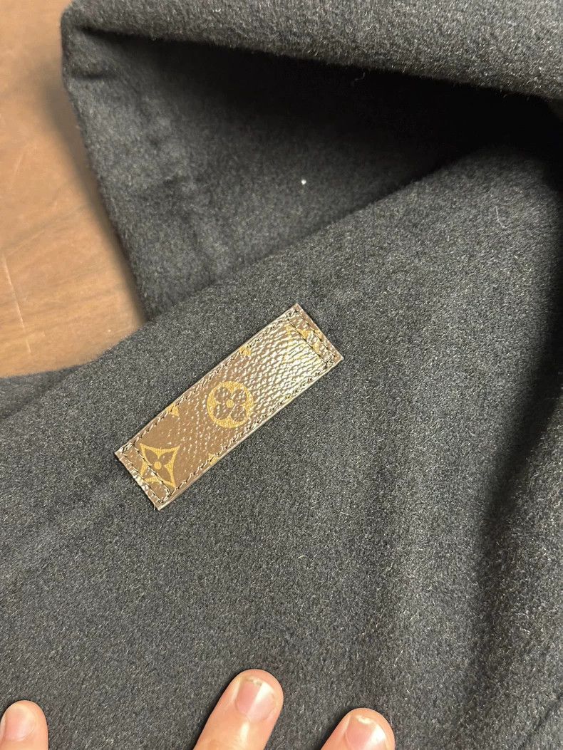 Louis Vuitton Louis Vuitton Black Double-Breasted Coat - dmc Size US S / EU 44-46 / 1 - 7 Thumbnail