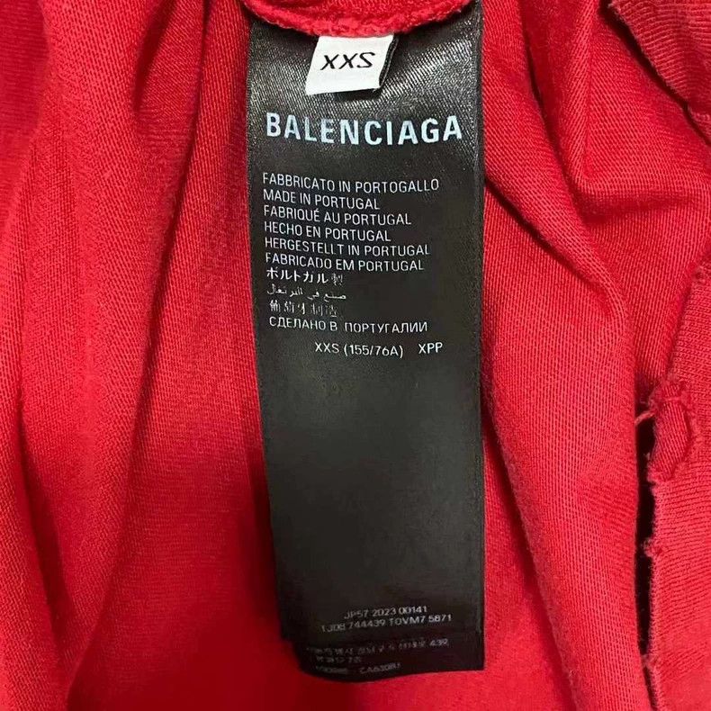 Balenciaga Balenciaga Red Embroidered Distressed Tee - dmc Size US XXS / EU 40 - 5 Thumbnail
