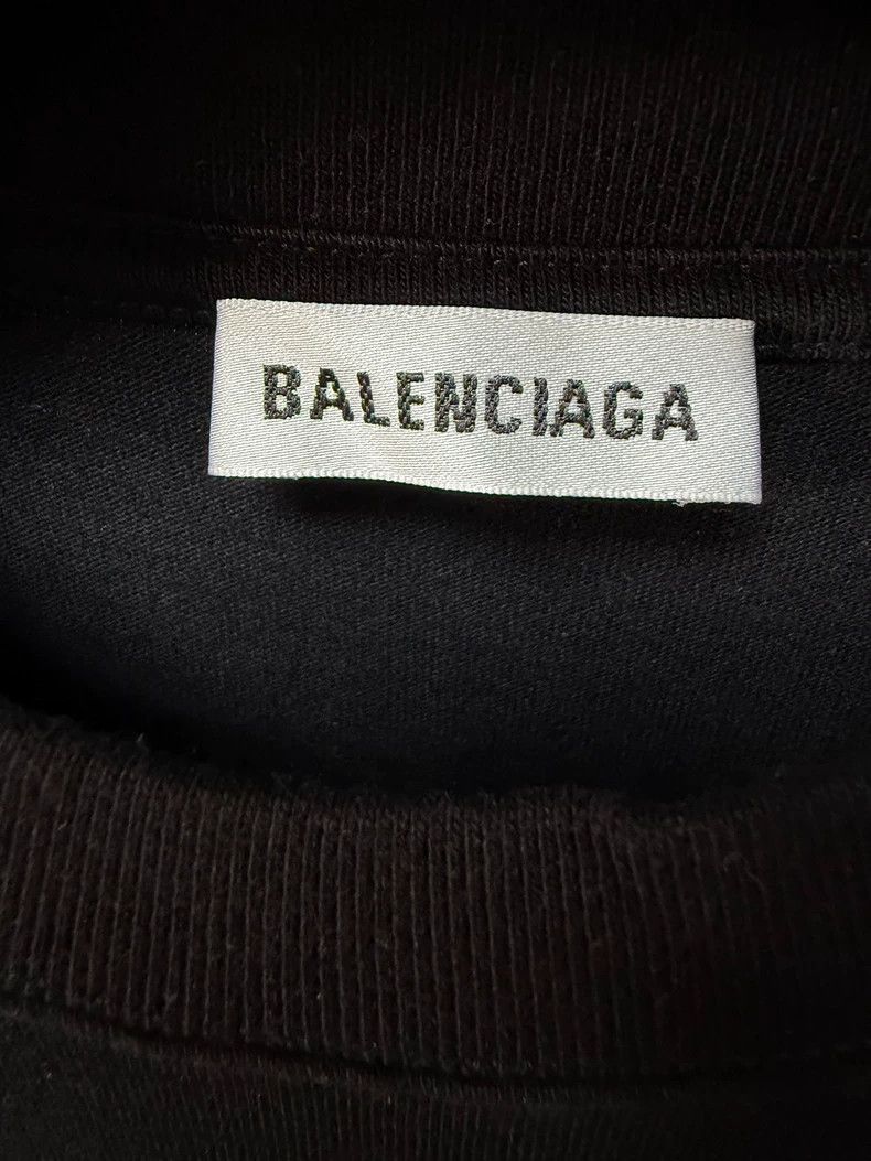 Balenciaga Balenciaga Women's Short Sleeve Crew T-shirt - dmc Size US L / EU 52-54 / 3 - 3 Thumbnail