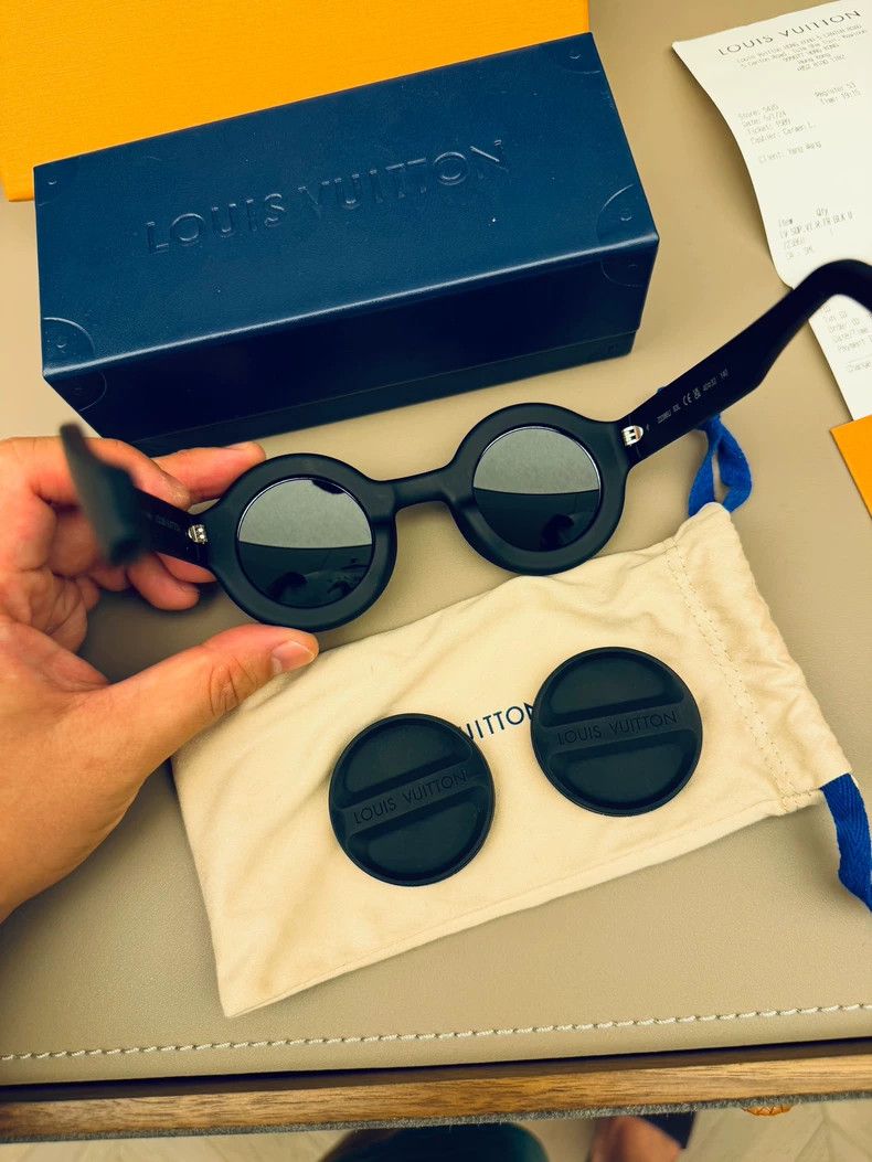 Louis Vuitton Louis Vuitton Round Black Sunglasses Z2386U - dmc Size ONE SIZE - 3 Thumbnail