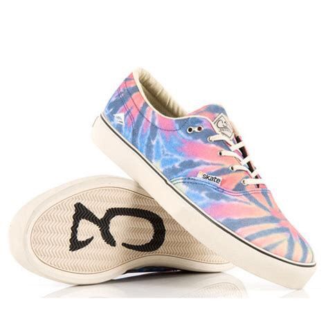 Emerica x EA Sports Tie Dye Reynolds Cruiser Skate 3 Promo