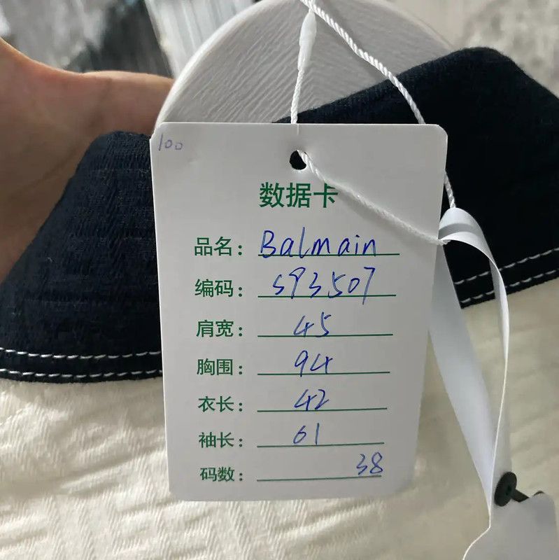 Balmain Balmain Women's Cropped Jacket in White 0089 Size ONE SIZE - 9 Thumbnail