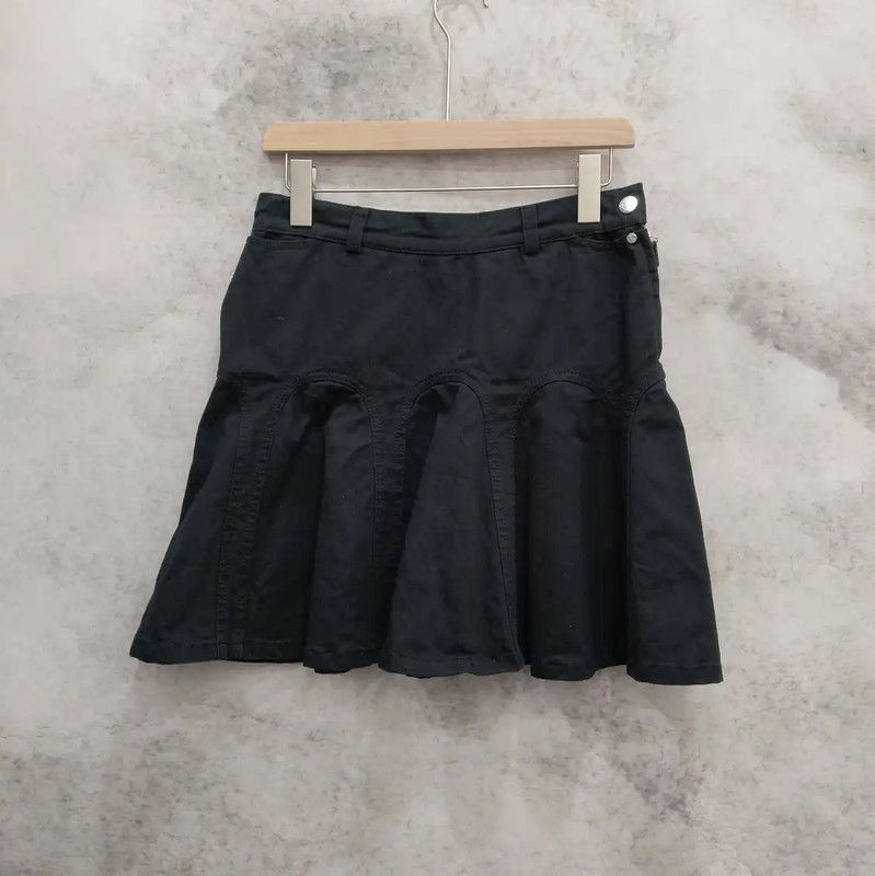 Alexander McQueen Alexander McQUEEN Black Cotton Skirt for Summer 0089 Size 24" / US 00 / IT 34 - 2 Thumbnail