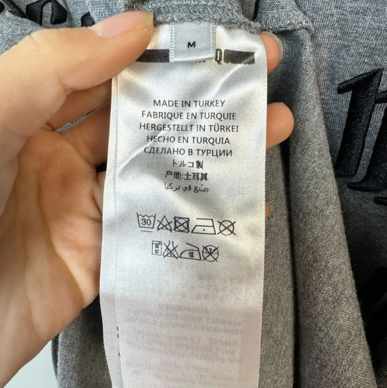 Alexander McQueen Alexander McQueen Gray Graphic Women's T-Shirt 0089 Size M / US 6-8 / IT 42-44 - 4 Thumbnail