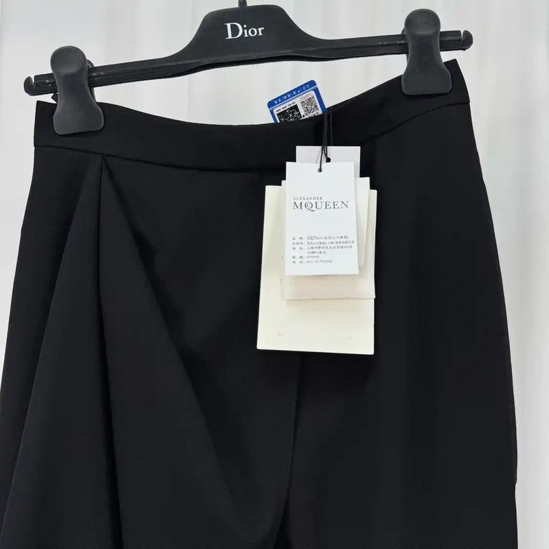 Alexander McQueen Alexander McQueen Black Cotton Irregular Logo Pants 0089 Size 36" / US 14 / IT 50 - 3 Thumbnail