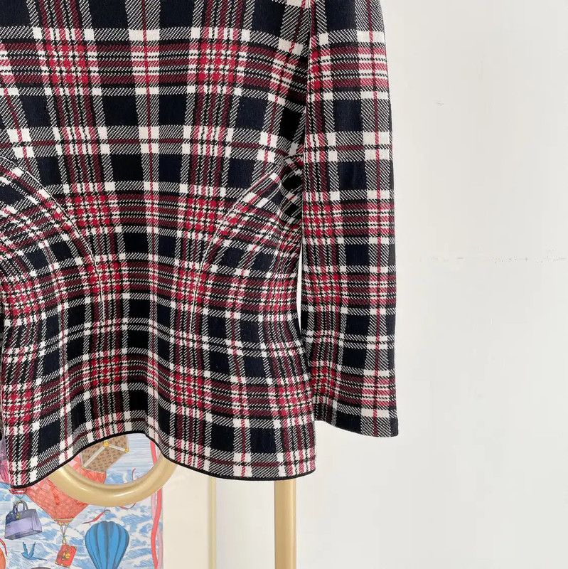 Alexander McQueen Alexander McQueen Color Block Wool Sweater 0089 Size M / US 6-8 / IT 42-44 - 4 Thumbnail