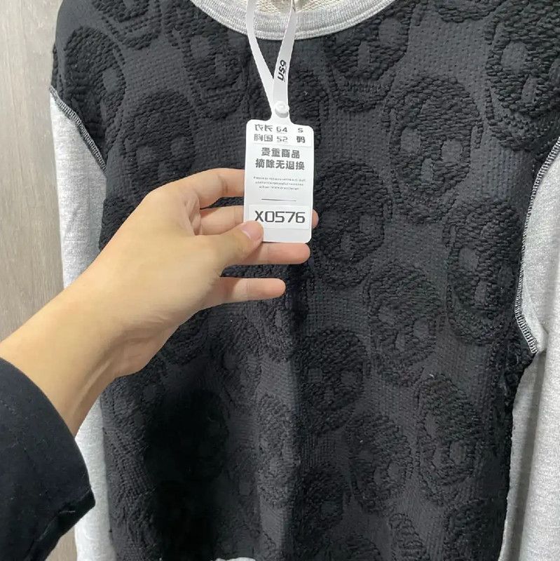 Alexander McQueen Alexander McQueen Women's Black Leather Sweatshirt 0089 Size S / US 4 / IT 40 - 9 Thumbnail