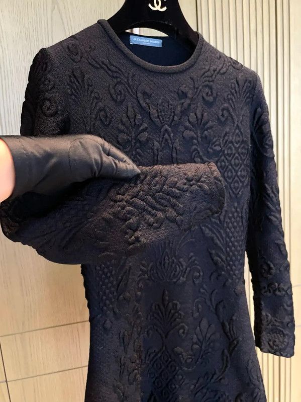 Alexander McQueen Alexander McQueen Black Wool Blend Fishtail Dress 0089 Size XS / US 0-2 / IT 36-38 - 5 Thumbnail