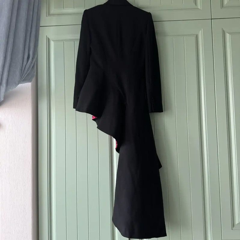 Alexander McQueen Alexander McQueen Black Wool Women's Jacket 0089 Size XS / US 0-2 / IT 36-38 - 2 Thumbnail