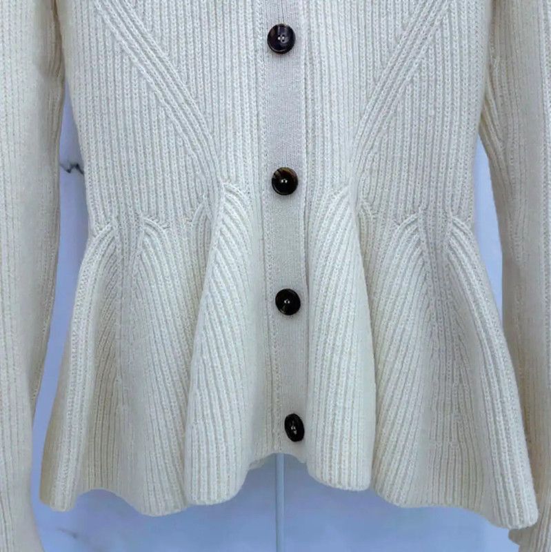 Alexander McQueen Alexander McQueen Cream Wool Blend Long Sleeve Cardigan 0089 Size XS / US 0-2 / IT 36-38 - 4 Thumbnail