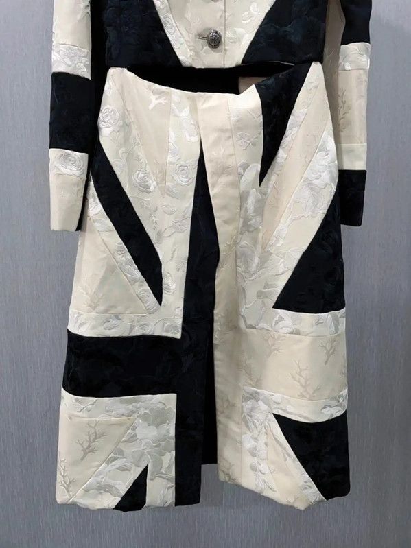 Alexander McQueen Alexander McQueen Winter Long Color Block Coat 0089 Size M / US 6-8 / IT 42-44 - 5 Thumbnail