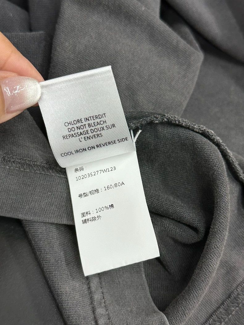 Y/Project Y/Project Gray Rose Distressed Short-Sleeve Tee - dmc Size US XS / EU 42 / 0 - 7 Thumbnail