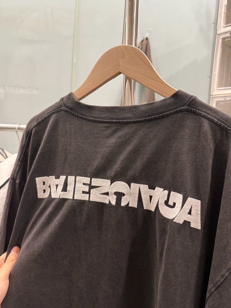Balenciaga Balenciaga Washed Embroidered Short Sleeve - dmc Size US S / EU 44-46 / 1 - 6 Thumbnail