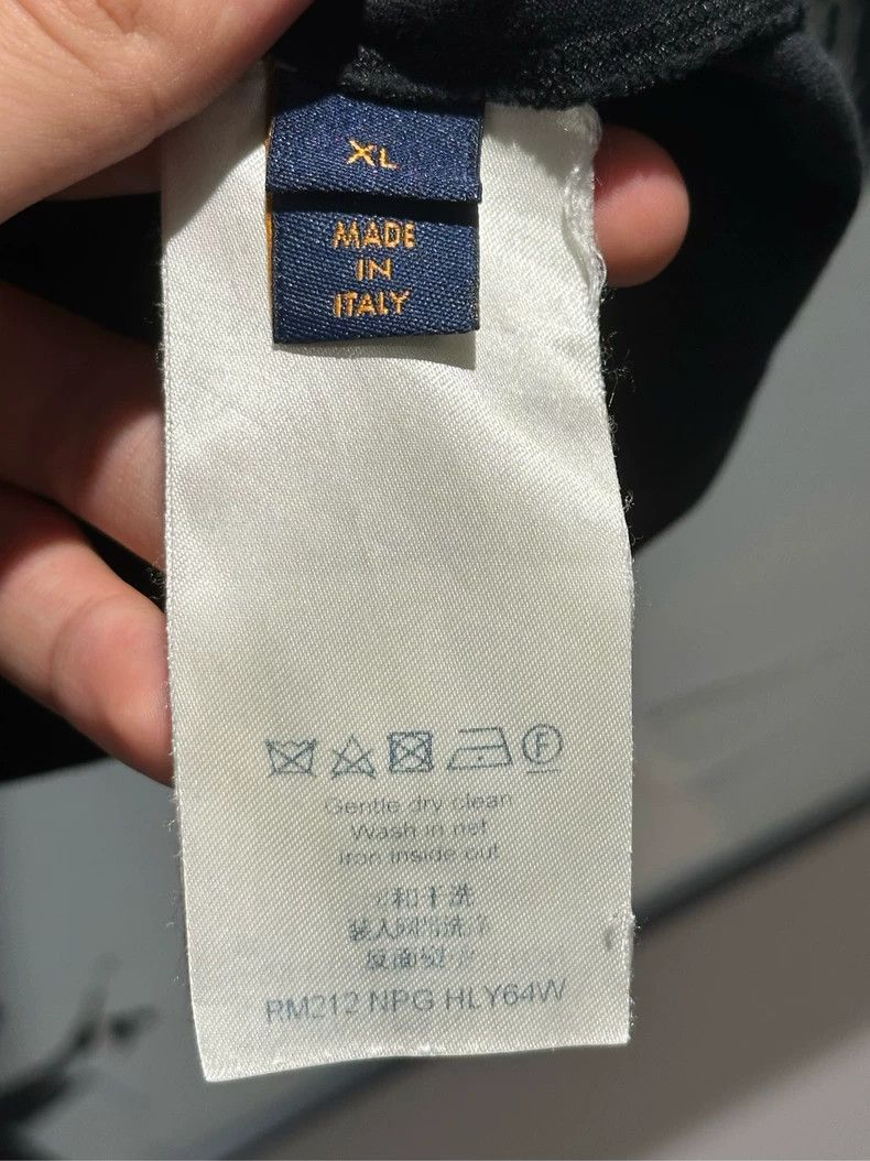 Louis Vuitton LOUIS VUITTON Logo Solid Short Sleeve T-shirt - dmc Size US L / EU 52-54 / 3 - 5 Thumbnail