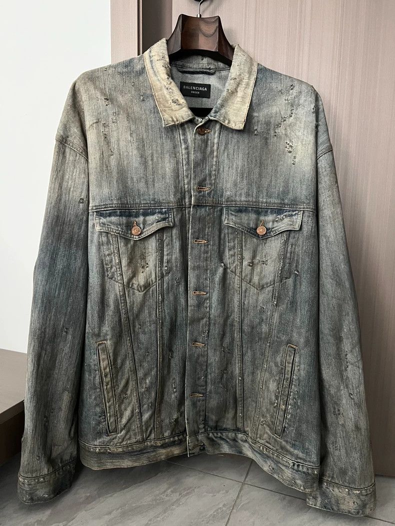 Balenciaga Balenciaga Distressed Denim Jacket - dmc Size US M / EU 48-50 / 2 - 2 Thumbnail