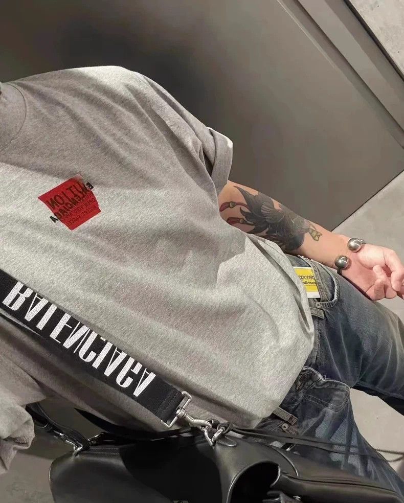 Balenciaga Balenciaga 2025FW Taped Logo T-Shirt - dmc Size US S / EU 44-46 / 1 - 7 Thumbnail